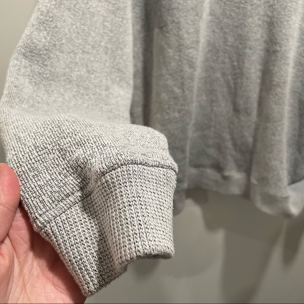 SOLD❌ Pacific & Co Crewneck Sweater - Picture 8 of 9